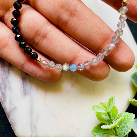 Protection Bracelet Labradorite and Black Tourmaline 14k Gold - Picture 4 of 9